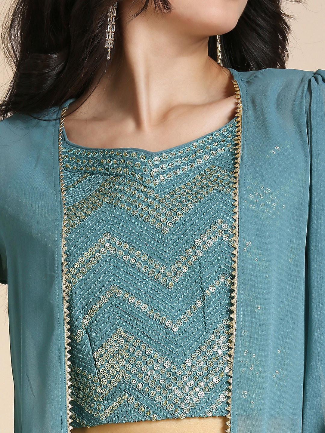 79aa41a8-700e-49dc-8cf5-0007f3a0eebb1738062976041-MADHURAM-Teal--Gold-Toned-Embellished-Ready-to-Wear-Lehenga--2